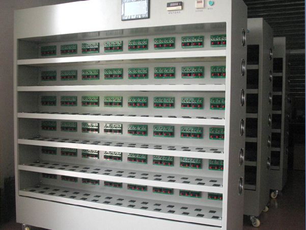 易创锋投入全自动控制老化设备